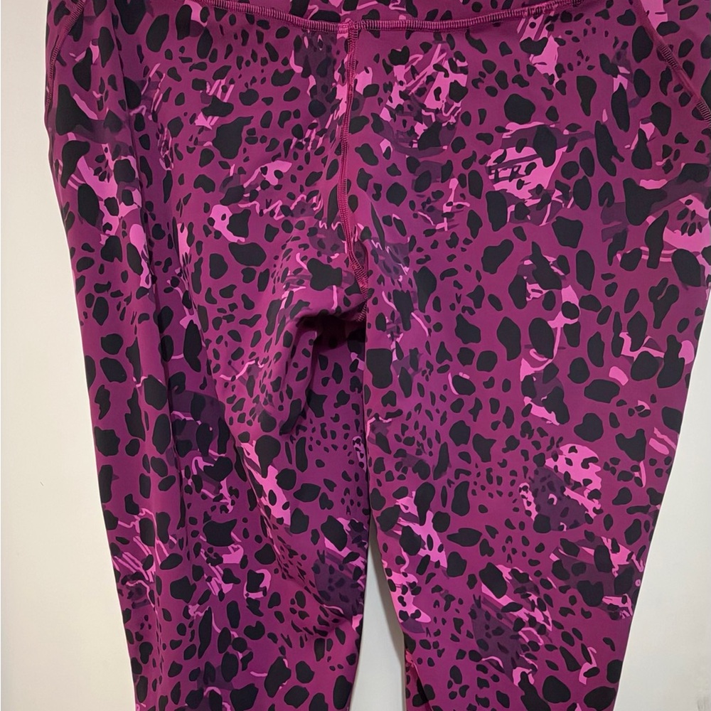 Lululemon Athletica Purple Patterned Pants - Picture 7 of 7